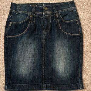 NWOT Elite Jeans size 3/4 denim jean skirt Anthropologie $98